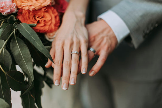 Choosing the Perfect Engagement Ring Without Breaking the Bank