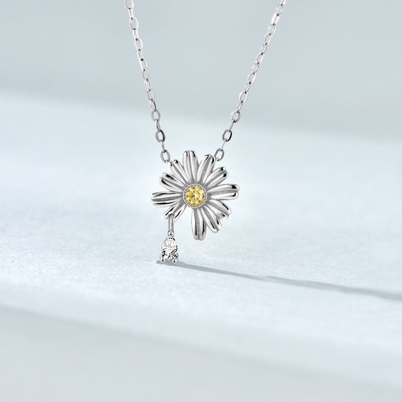 Silverbene necklace Zircon Daisy Flower Necklace in 925 Sterling Silver & Rhodium Plating