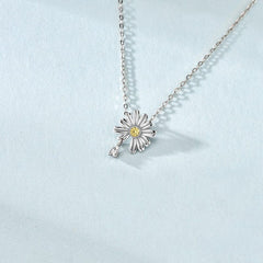 Silverbene necklace Zircon Daisy Flower Necklace in 925 Sterling Silver & Rhodium Plating